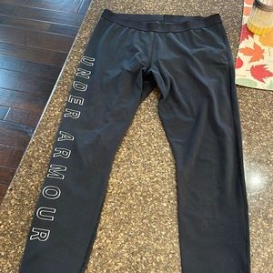 Black womens under armour leggings. No tag but fits like an X-Large